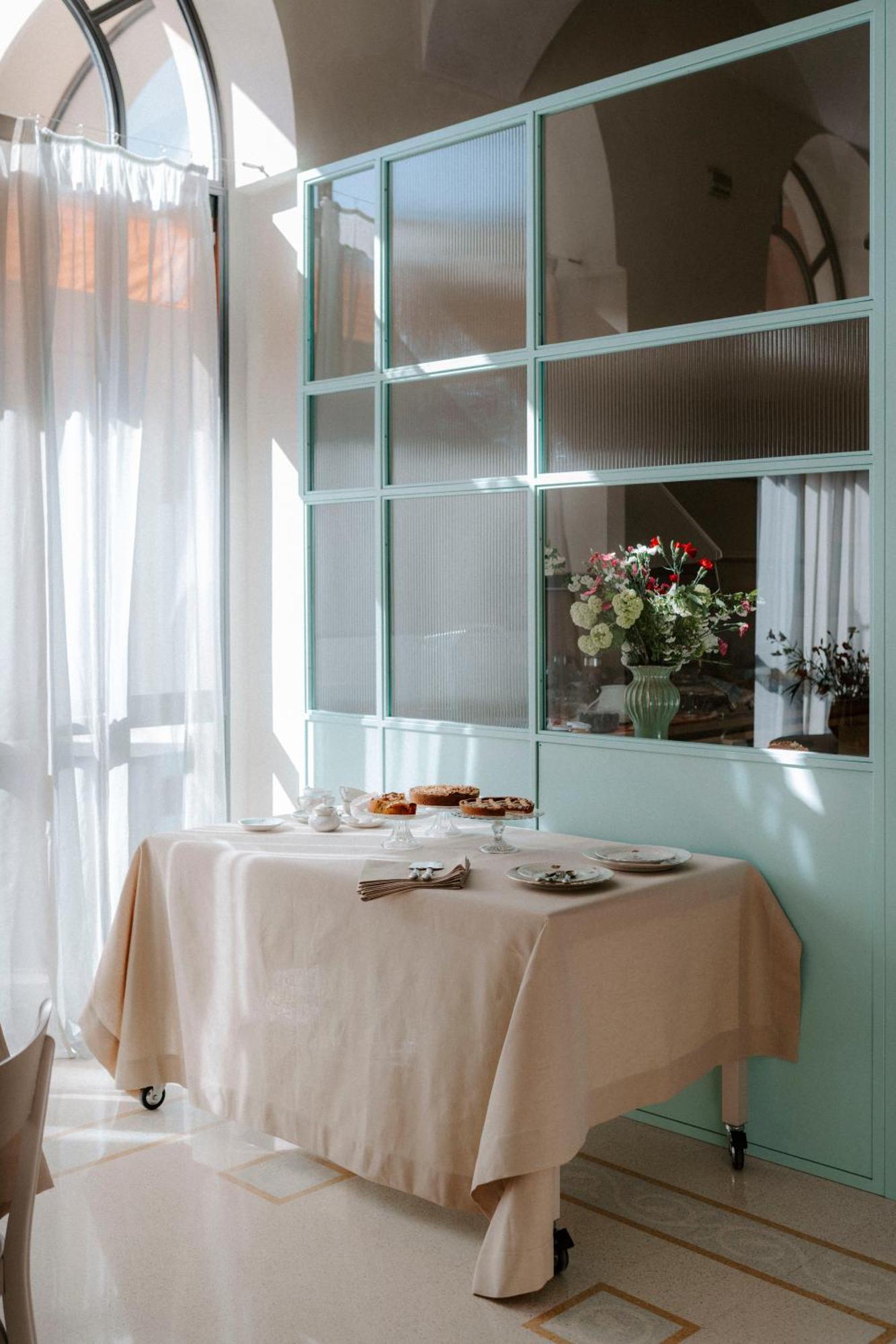 Alma Bed & Breakfast Άλμπα Εξωτερικό φωτογραφία